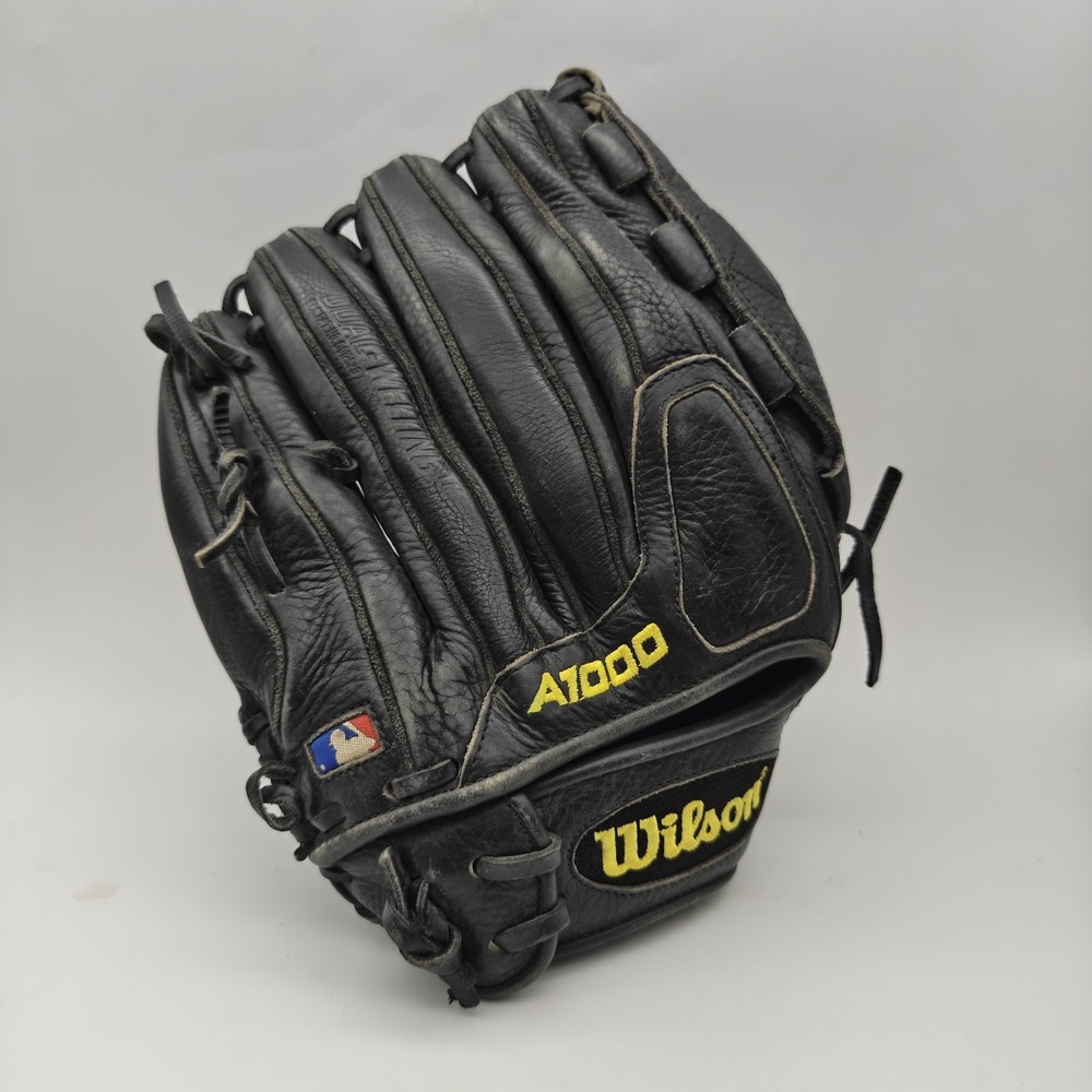 Wilson RH Infield A1000 Baseball Glove 12" HG12 Black